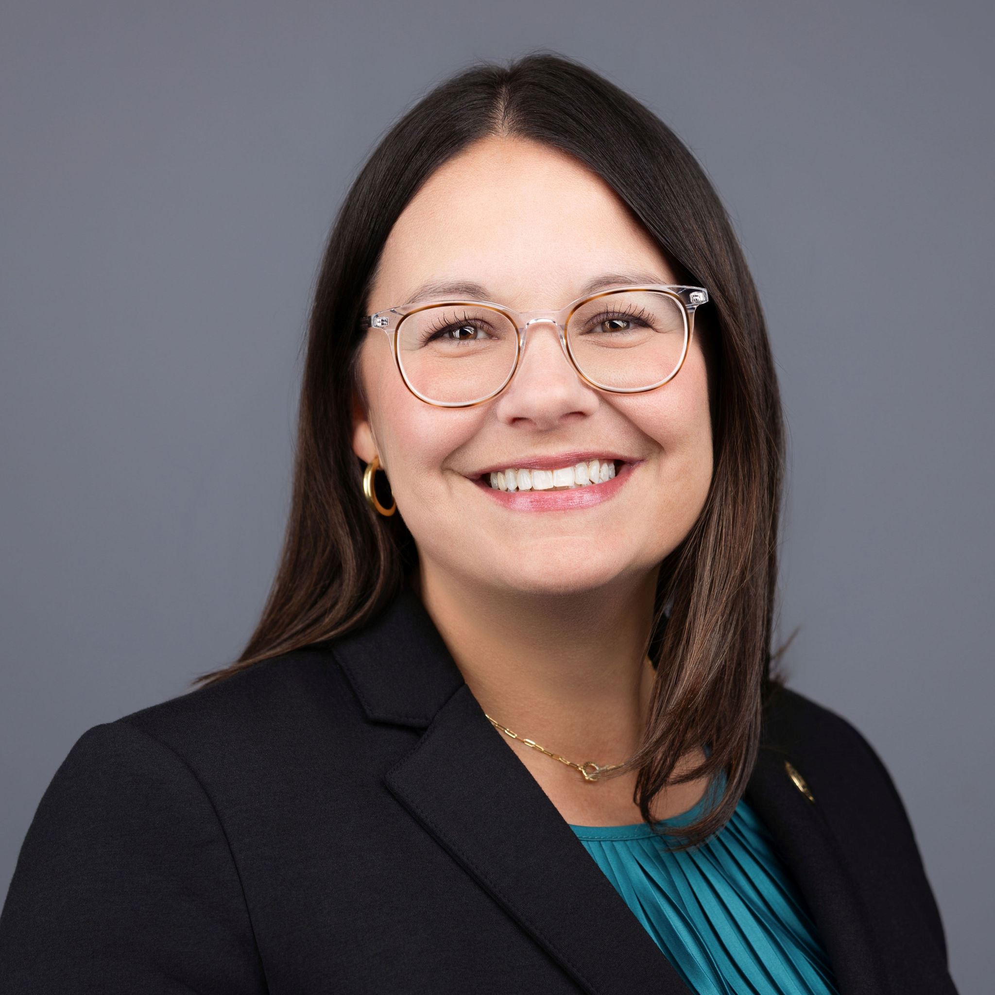 Mandy Belyea Crop Grey Web